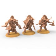 Beastmen - x3 Minotaurs Berserker - Raven Twin Miniatures