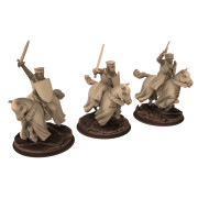 Medieval - Generic - x3 Knights on Horse V3 - Medbury miniatures