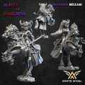 White Angel Miniatures - Slave to Darkness - Dark Mother on Horse 1